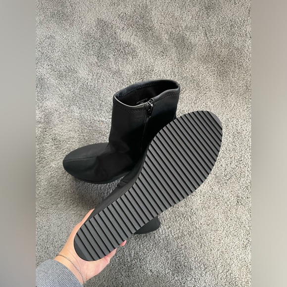NWOT Steve Madden Jassy Black Platform Vegan Pleather Ankle Boots Size 10 - Picture 12 of 12
